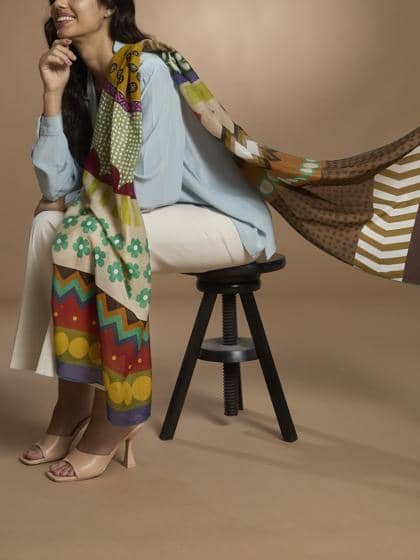 LARIOSETA - colorful geometric