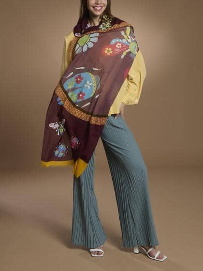 LARIOSETA - magnifying glass and insects